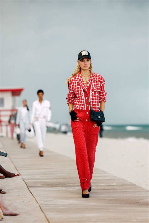 chanel cruise 2022/2023|Cruise 2022/23 Show in Miami .